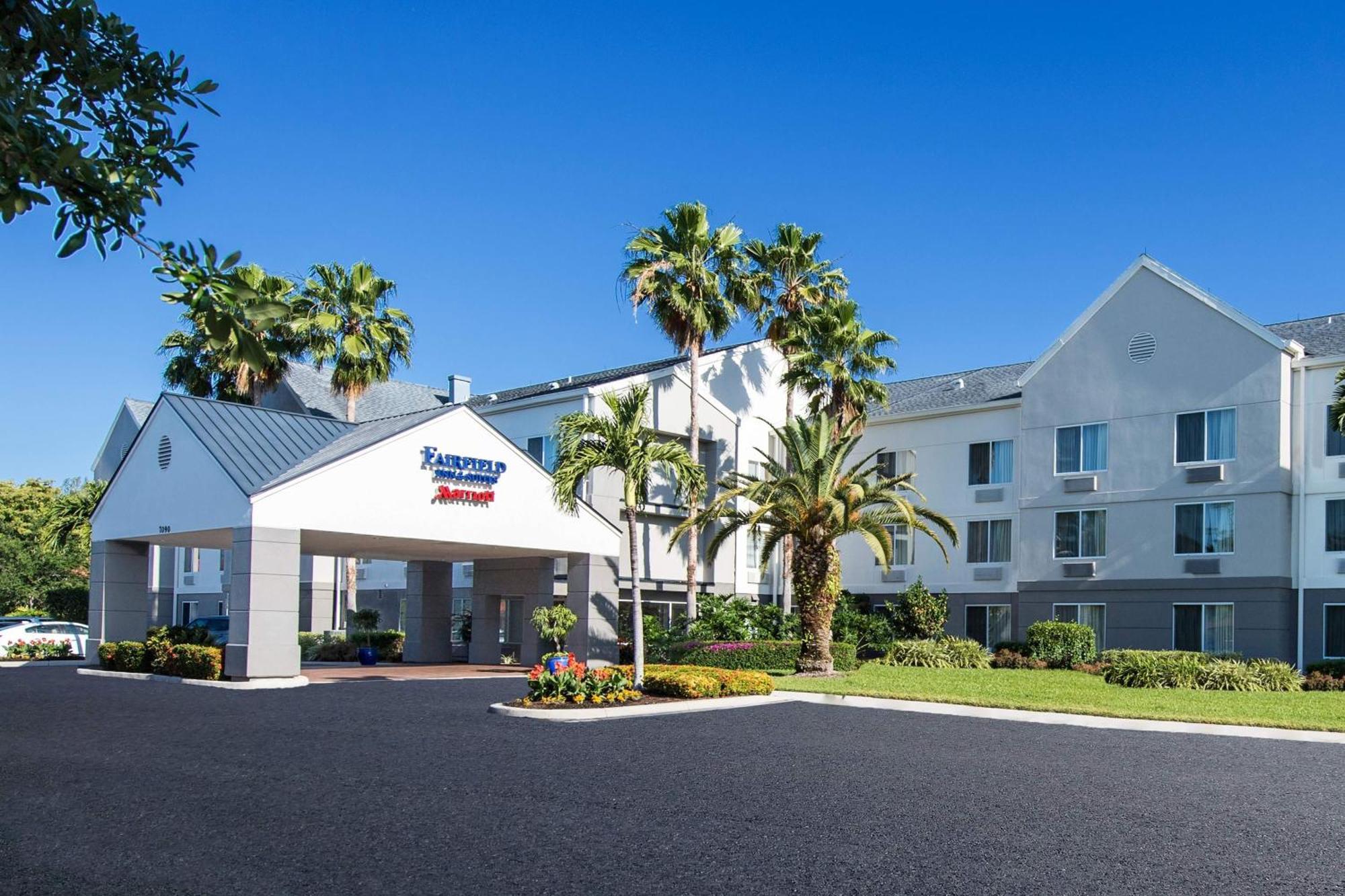 Fairfield & By Marriott Fort Myers Cape Coral Hotel Cypress Lake