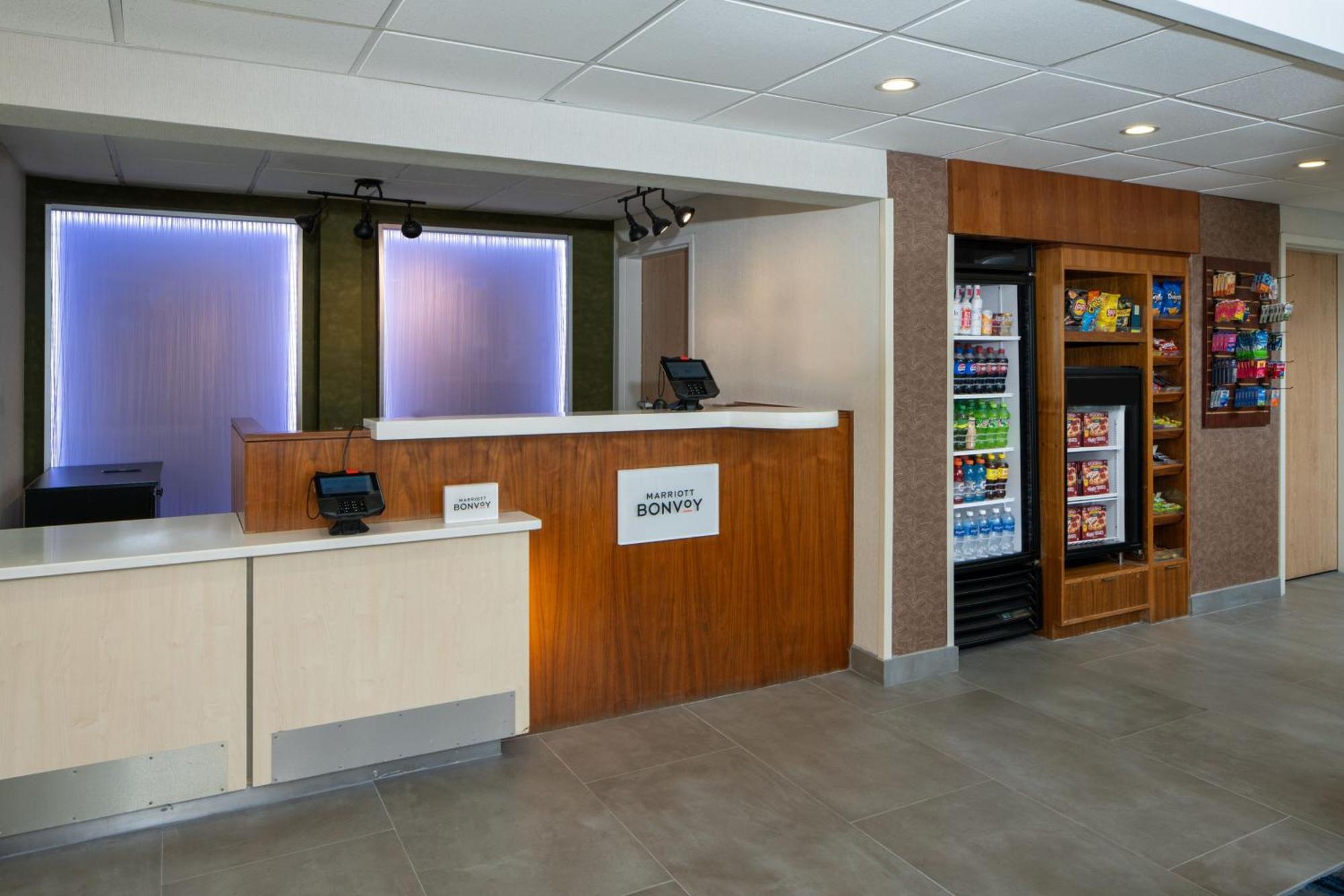 Fairfield & By Marriott Fort Myers Cape Coral